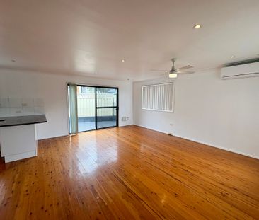 Comfortable Living in Kanahooka - Photo 1