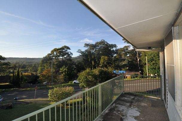 High Set Family Home - Great Yard & Views! - Photo 1