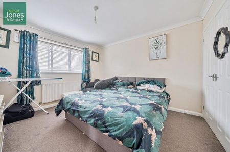 3 bedroom semi-detached house to rent - Photo 5