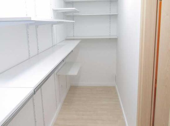 3 camere, 100 mp, prima inchiriere, parcare, zona strazii Dinu Lipatti - Photo 1