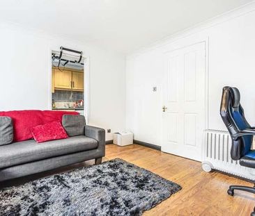 Reading, Berkshire, RG1 - Photo 2