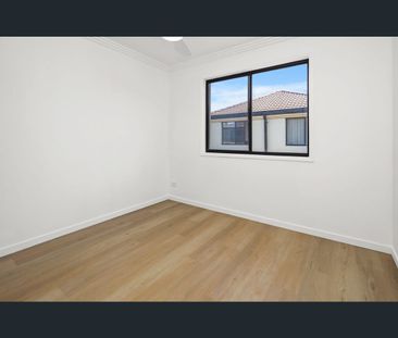 3/189 Scarborough St, Southport, Qld 4215 - Photo 4