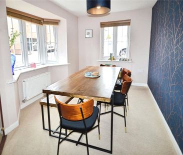 3 bedroom detached house to rent - Photo 3