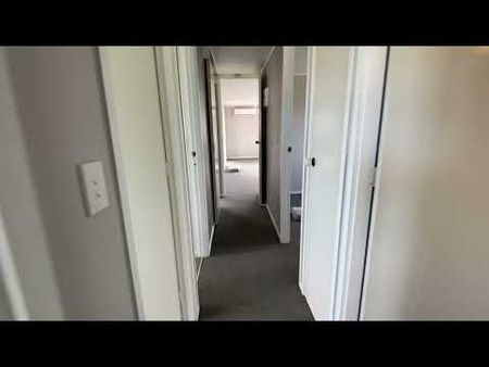 Spacious 3BR Family Haven in Mt. Wellington - Photo 2