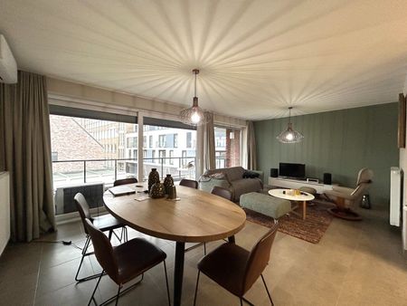 Instapklaar appartement met terras te centrum Tielt! - Photo 4
