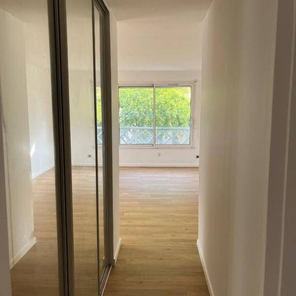 Location appartement t2 59 m² à Le Bouscat (33110) Barriere du Medoc - Photo 1