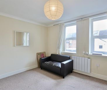 1 bedroom Flat to rent in Heaton Park Road, Heaton, Newcastle upon ... - Photo 2