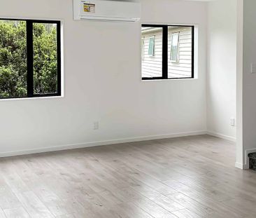 Practical and Easy Living - Photo 3