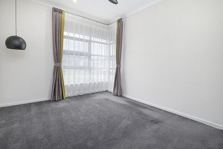 FABULOUS HOME IN SOUGHT AFTER PALLARA - Photo 2