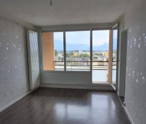 Location Appartement à RIVES - Photo 3