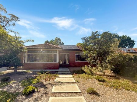 30 Vaughan Ave, Pennant Hills NSW 2120 - House For Rent | Domain - Photo 4