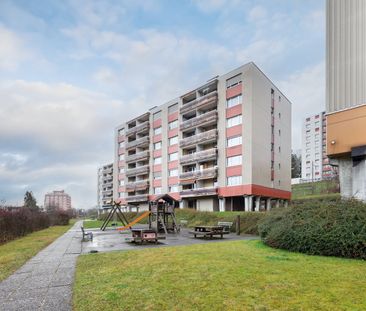 Appartement 3 pièces lumineux avec balcon et vue à La Chaux-de-Fonds - Foto 5