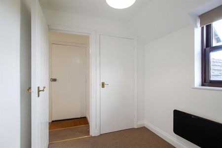 Pine Court, Impington, Cambridge - Photo 2