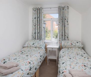 3 Bed, Lodge - Photo 4