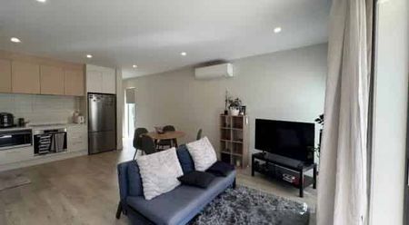 Stunning Modern Home in Jacks Point - Photo 3