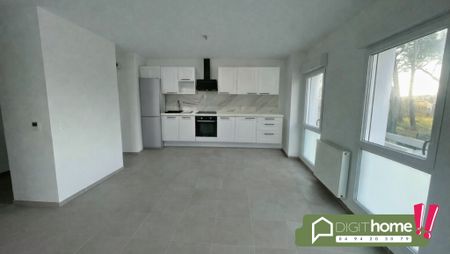 Location Appartement 3 pièces 68m² LA SEYNE SUR MER 83500 - Photo 5