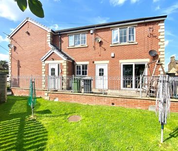 Lumb Lane, Roberttown, Liversedge, WF15 - Photo 1
