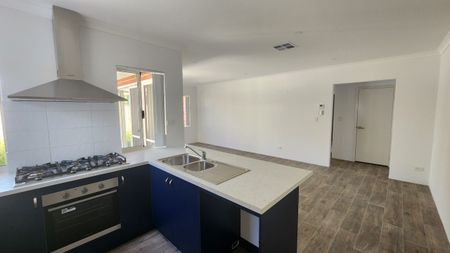 Modern Comfort & Convenience - Spacious 4x2 Rental in Armadale - Photo 4