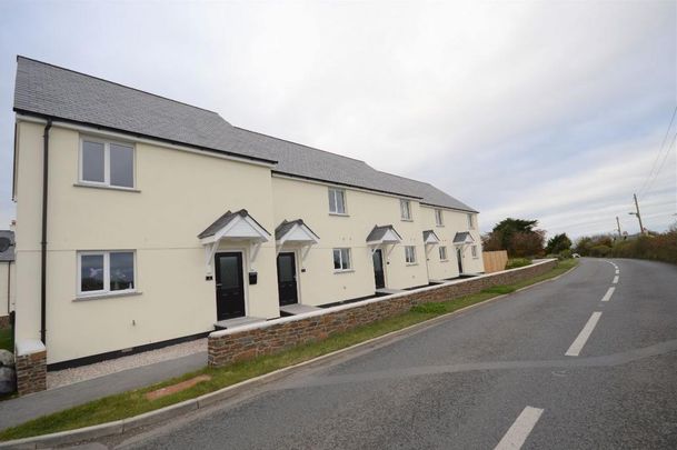 2 bedroom terraced house to rent - Photo 1