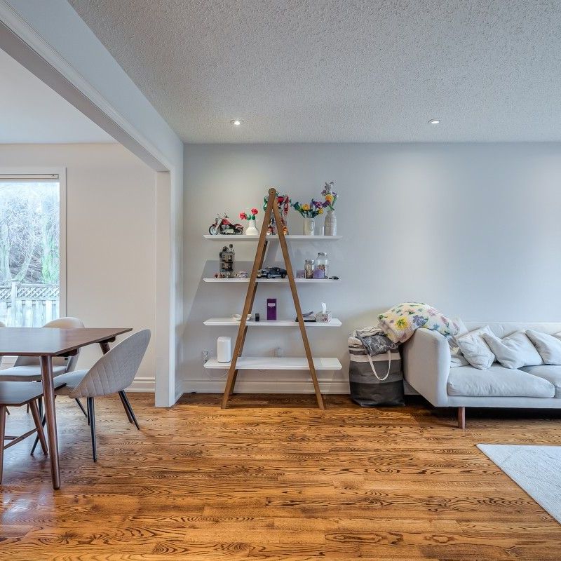 For Lease - 1 Whittington Court, Markham, Ontario - Photo 1