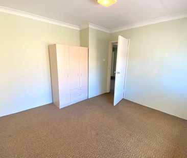 Neat Unit with Parking&excl; - Photo 1