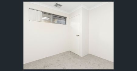 4x2x2 with theatre in Alkimos - Photo 5
