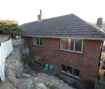 4 bedroom semi-detached house to rent - Photo 3