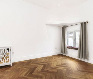 Wandsworth Road, London, SW8 4TN - Photo 2