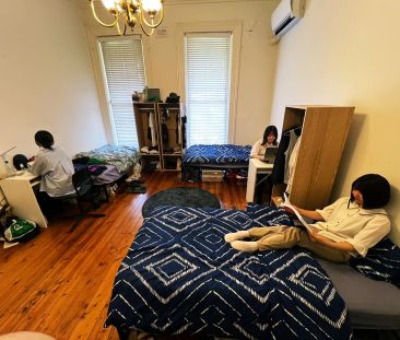 3 People Room - Photo 3