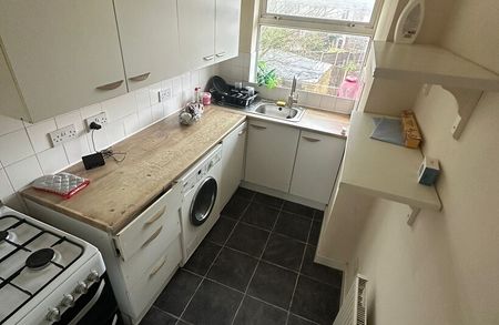 Parkes Hall Road, Dudley, DY1 3RW - Photo 2