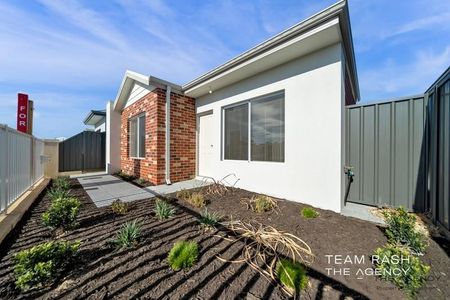 3 bedroom in the heart of Caversham - Photo 2