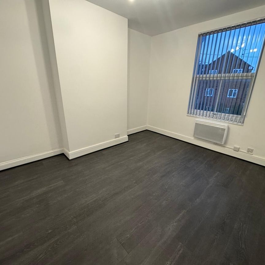 BeoleyRoadWest, REDDITCH - Photo 1