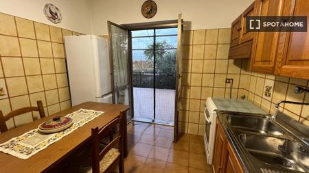 rome, Lazio 00166 - Photo 3
