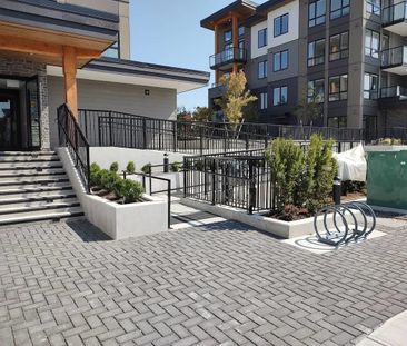 1942 Starling Drive #305, Tsawwassen, BC V4M0A8 - Photo 4