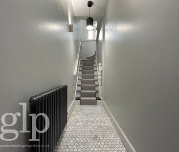 2 Bedroom Town House, Monmouth Street, Covent Garden, WC2H - Photo 4