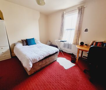 4 Bed Student Accommodation - Photo 4