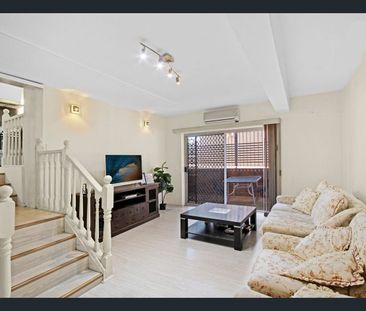 2 BEDROOM GRANNY FLAY - GAS/WATER/ELECTRICITY ALL INCLUDED - Photo 3