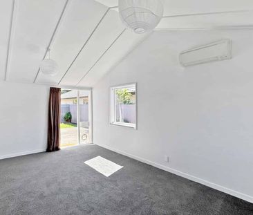 SOMERFIELD - TWO BEDROOM RENOVATED TOWNHOUSE - Photo 1