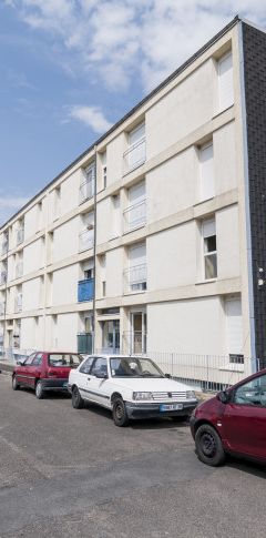 Location Appartement 4 pièces 74 m² Buzançais - Photo 1