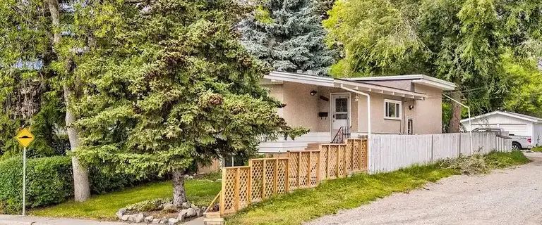 Cozy 2bed/1bath Basement Unit | Rosehill Dr NW, Calgary - Photo 1