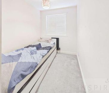 Lyon Close, Maidenbower, RH10 - Photo 6