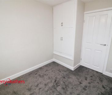 3 bed semi-detached house to rent in Weetwood Road, Rotherham, S60 - Photo 5