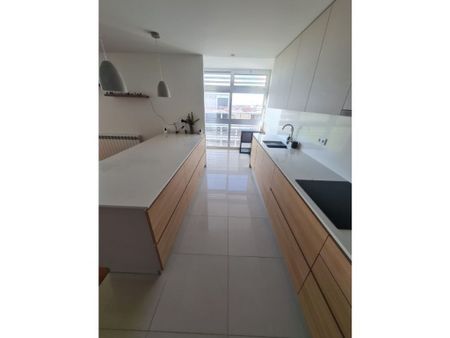 3 room luxury Apartment for rent in Parque de Quires, Maia, Distrito do Porto - Photo 4