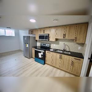 1 Bed 1 Bath Suite Chappelle For Rent - Photo 2