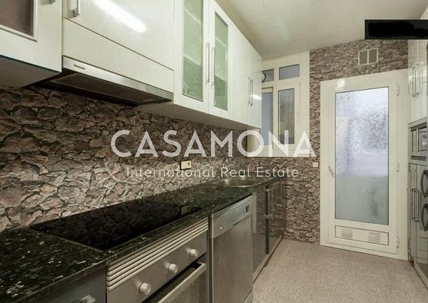 Spacious and Bright 5 Bedroom Duplex with 2 Terraces in El Carmel