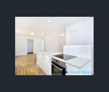 Modern Homette with Spectacular Views - Photo 2