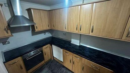 Park Street - Central Luton - Bedroom With Parking, LU1 - Photo 4