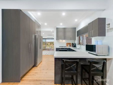 “Fourbedroom House For Rent at campbelltown” - Photo 5