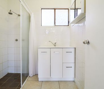 FEEL RIGHT AT HOME AT 6 KYLEE CRESCENT - COMFORT, SPACE, AND STYLE ... - Photo 6