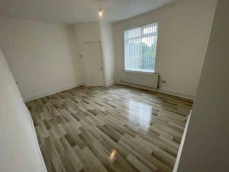 3 bedroom terraced house to rent - Photo 3